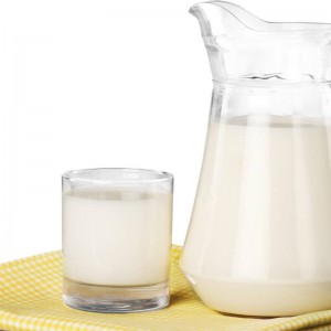 Saiba quanto de proteína tem o leite e descubra os valores nutricionais
